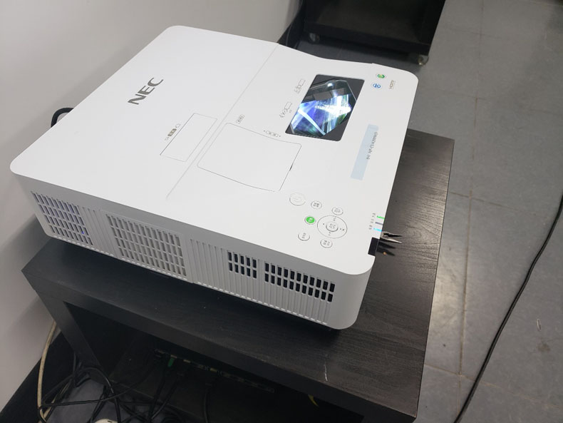 ֮ ҕ NECx<a href=http://radiusworld.cn/projector/ target=_blank>ͶӰC(j)</a>
